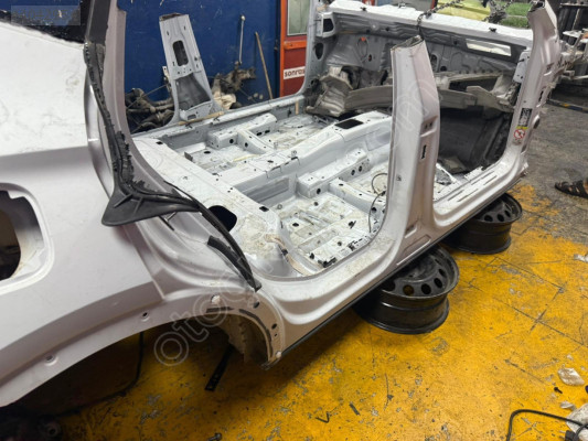 2021-25 CUPRA FORMENTOR ARKA ÇAMURLUK HATASIZ ORJ ÇIKMA