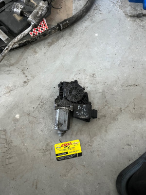 Astra f sağ ön cam motoru