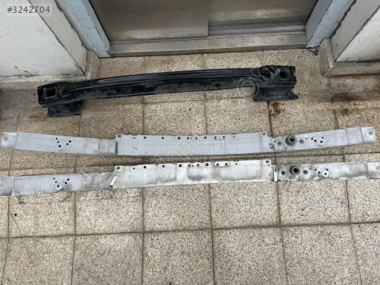 MERCEDES E SERİSİ W212 ÇIKMA ORJİNAL ÖN TAMPON DEMİRİ BDÇ