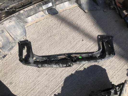 BMW 3 SERİSİ F30 F20 LCİ ÖN PANEL ÜST SACI 51647245876