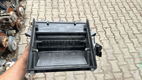 SKODA OCTAVİ KALORİFER KAZANI ÜST KAPAĞI YÖNLENDİRME 2Q0 907 511F