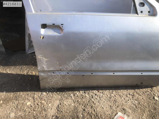 Renault 19 sağ ön kapı