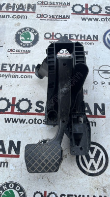 5Q1723058BN Passat b8.5 b8 golf 7 8 leon otomatik fren pedalı