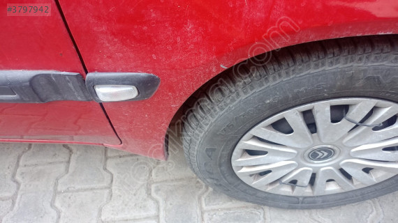citroen saxo sağ ön çamurluk