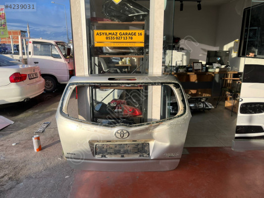 TOYOTA COROLLA VERSO BAGAJ KAPAĞI ORJİNAL