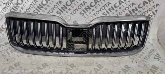 SKODA OCTAVİA ÖN PANJUR ÇIKMA ORJİNAL SİYAH 5E0853653