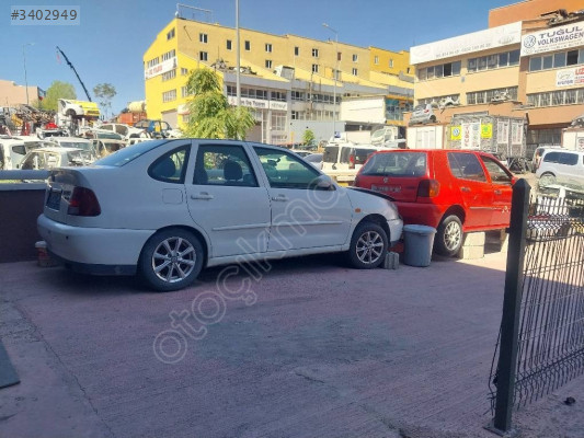 VOLKSWAGEN POLO CLASSİC SAG ÖN SAG ARKA HATASIZ KAPI