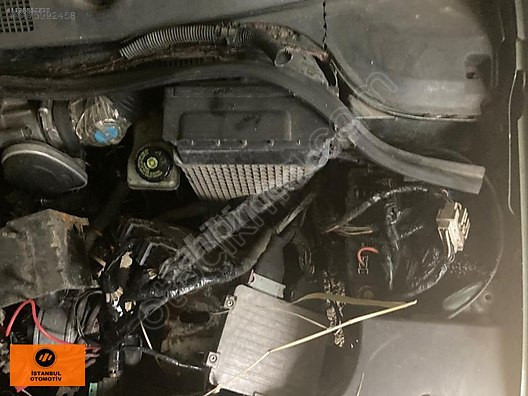 RENAULT MEGANE 3 1.5 D ORJINAL ÇIKMA MOTOR KULAĞI 