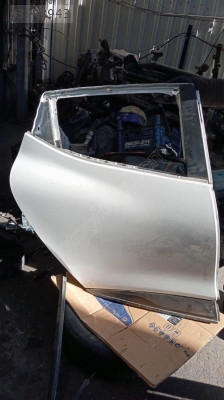 RENAULT CLİO 4 SAĞ ARKA KAPI
