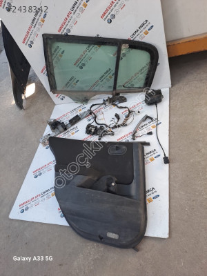 Renault MEGANE 2 Hş sol arka kapı camı