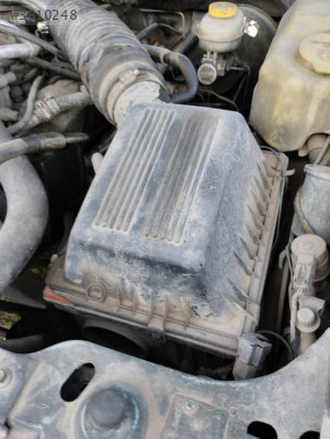 Jeep Grand Cherokee için Orijinal Hava Filtre Kutusu