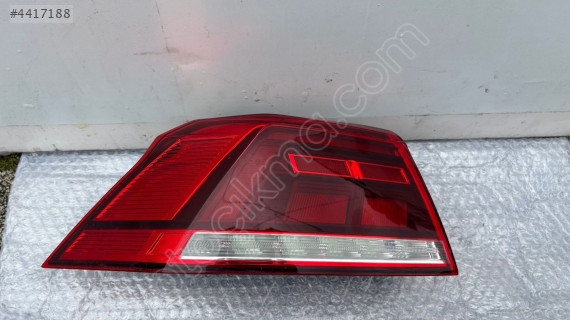 VW PASAAT B8.5 BUSSİNES SOL DIŞ STOP ORJ ÇIKMA