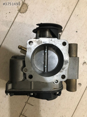 AUDİ A4 GAZ KELEBEĞİ
