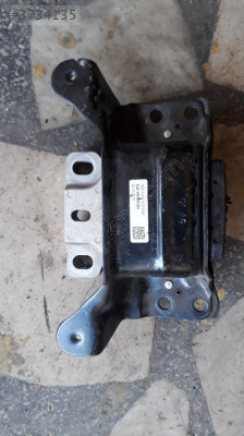 VOLKSWAGEN PASSAT GOLF 7 ŞANZIMAN KULAĞI SOL 5Q0199555BH