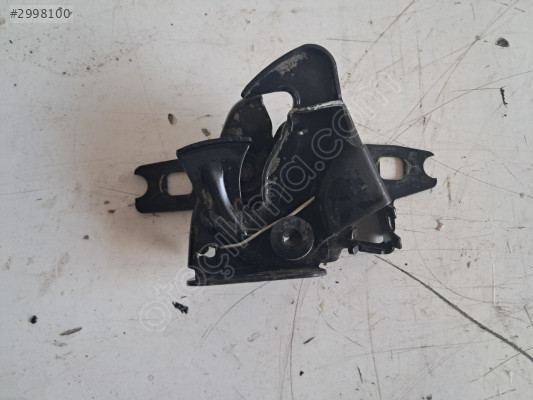 VOLKSWAGEN POLO KAPUT KİLİDİ
