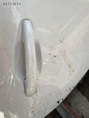Peugeot 208 sağ arka kapı kolu