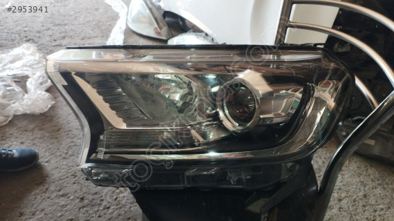 FORD RANGER SOL ÖN FAR ÇETİN OTOMOTİV