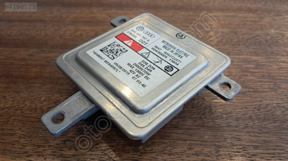 Audi A6 Far Beyni 8K0941597E