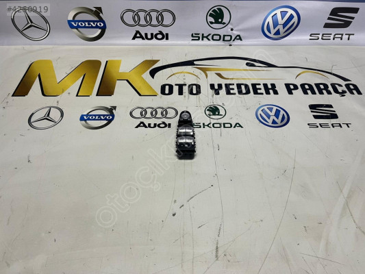 MERCEDES C220-C200-C180 W205 DÖRTLÜ CAM DÜĞMESİ