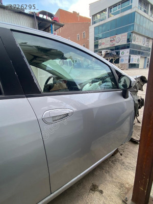 FIAT LINEA SAG ÖN KAPI