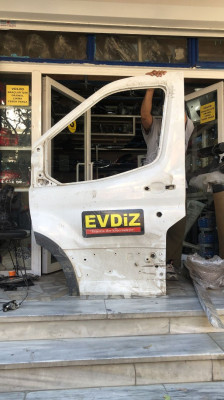 FORD TRANSİT SOL ÖN KAPI ORJ ÇIKMA 2014-23