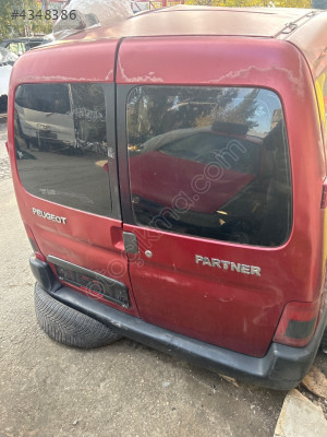 Peugeot partner bagaj kapağı