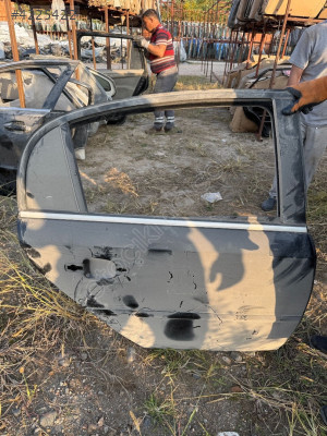 Vectra c sağ arka kapı Orjinal