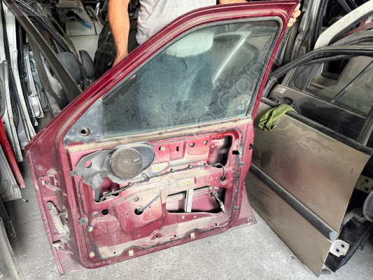 FORD ESCORT SAĞ ÖN KAPI CAM KRİKOSU ELEKTRİKLİ ORJINAL ÇIKMA