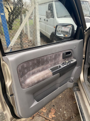 ISUZU DMAX EURO3 SOL ÖN KAPI DÖŞEMESİ                 (XS2101S26)