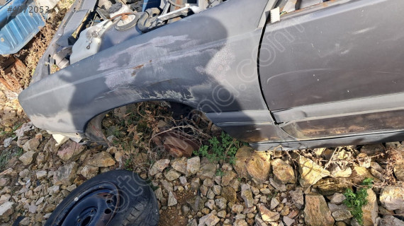 OPEL OMEGA A SOL ÖN ÇAMURLUK.OTO ERKAN ÜNYE