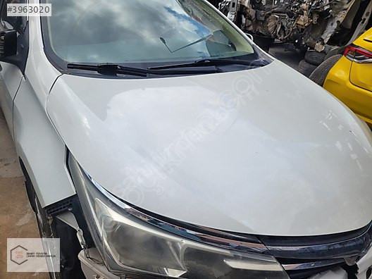 2013 -2020 TOYOTA COROLLA ORJİNAL ÖN VE ARKA ÇAMURLUKLAR MEVCUT