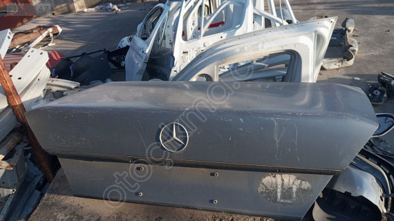 Mercedes 124 bağaj kapagı çıkma yedek parça