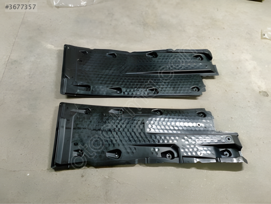 Volkswagen Golf 5 - Jetta Sağ Sol Taban Muhafazası 1K0825201M