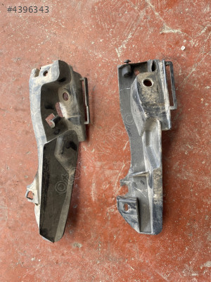 2021 DACİA DOKKER ÖN CAM ALT SACI KENAR BRAKETLERİ