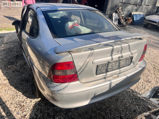 OPEL VECTRA B ARKA CAM ÇIKMA ORJİNAL GM