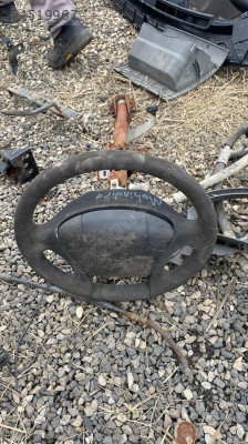 Mahindra direksiyon mavsalı ve simidi