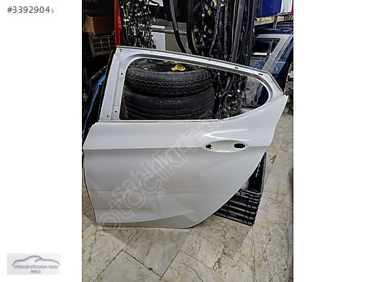 Opel Astra K çıkma orijinal sol arka kapı