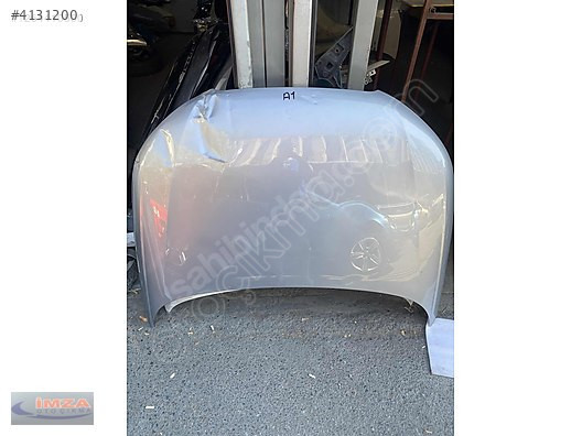 AUDİ A1 ÖN KAPUT ORİJİNAL ÇIKMA