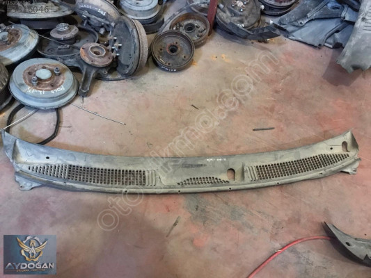OTO CEM'DEN ÇIKMA OPEL AGİLA ÖN CAM ALT IZGARASI