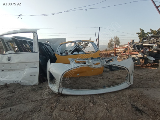 toyota yaris ön tampon çıkma orjinal