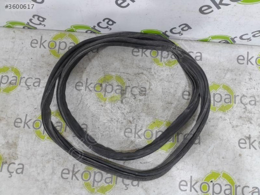 MERCEDES C SERİSİ 2020 2024 W206 ARKA BAGAJ CONTASI A2067501200