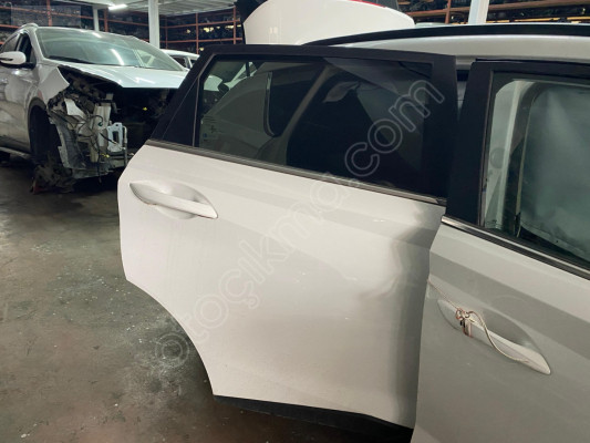 2023 Hyundai Bayon Sağ Arka Kapı