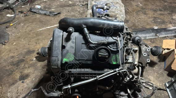 VOLKSWAGEN PASSAT B6 TDI MOTOR