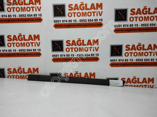 FİAT İDEA ÇIKMA SOL ARKA KAPI ÇİTASI OEM; 735323911