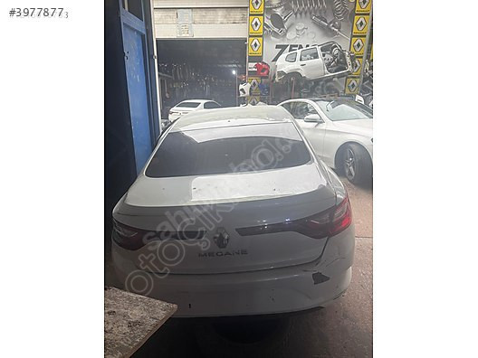 RENAULT MEGANE 4 ARKA BAGAJ KAPAĞI ORJİNAL ÇIKMA