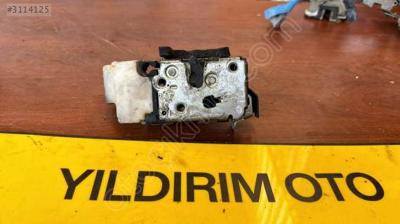 FİAT DOBLO SAĞ ÖN KAPI KİLİDİ