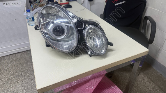MERCEDES W211 KASA XENON LED SAĞ FAR ORJİNAL ÇIKMA