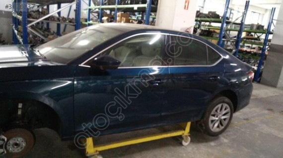 SKODA OCTAVİA 2020 2022 SOL ARKA KAPI(SÖKME)B.K.0F/W5Q 5E6833051