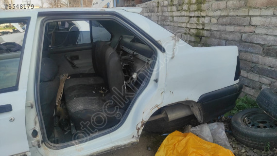 RENAULT 19 SOL ARKA ÇAMURLUK