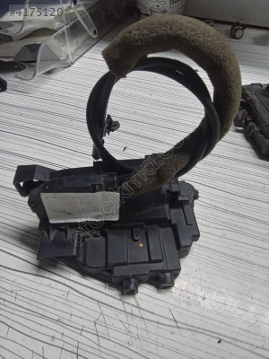 RENAULT Clio Kapı Kilidi